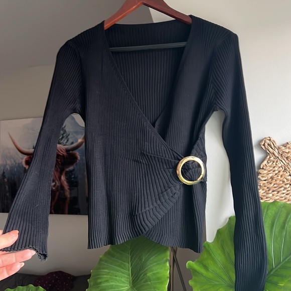 Sweater - Picture 8 of 8